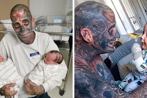 Egy erősen tetovált apa küzdelmekkel néz szembe, mivel az emberek azt gondolják, hogy ő egy szörnyű apa